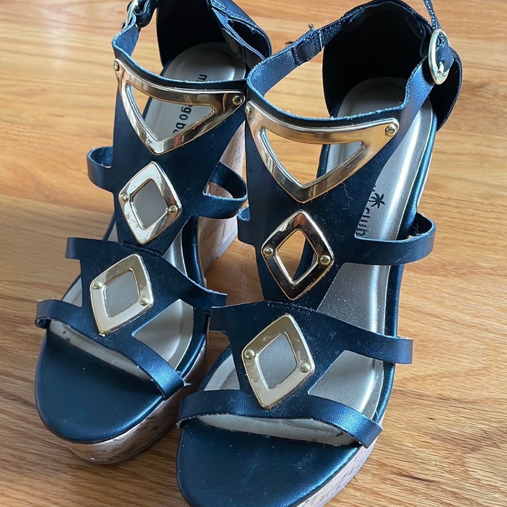 Dressy black wedges